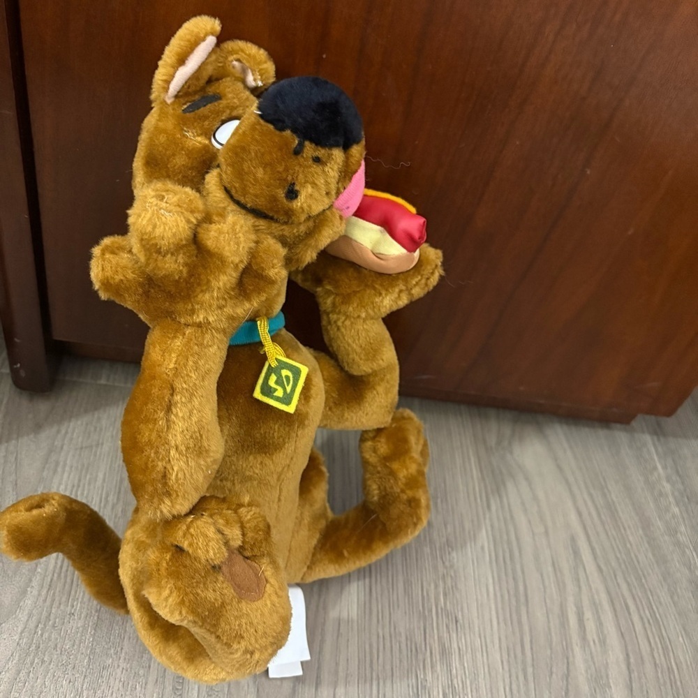 Vtg 90s Cartoon Network Scooby Doo Plush with Hot Dog Play By Play Toys 11”